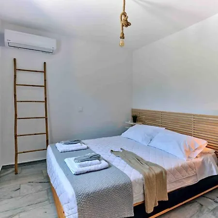 Villa Artemis Santa Maria (Paros)